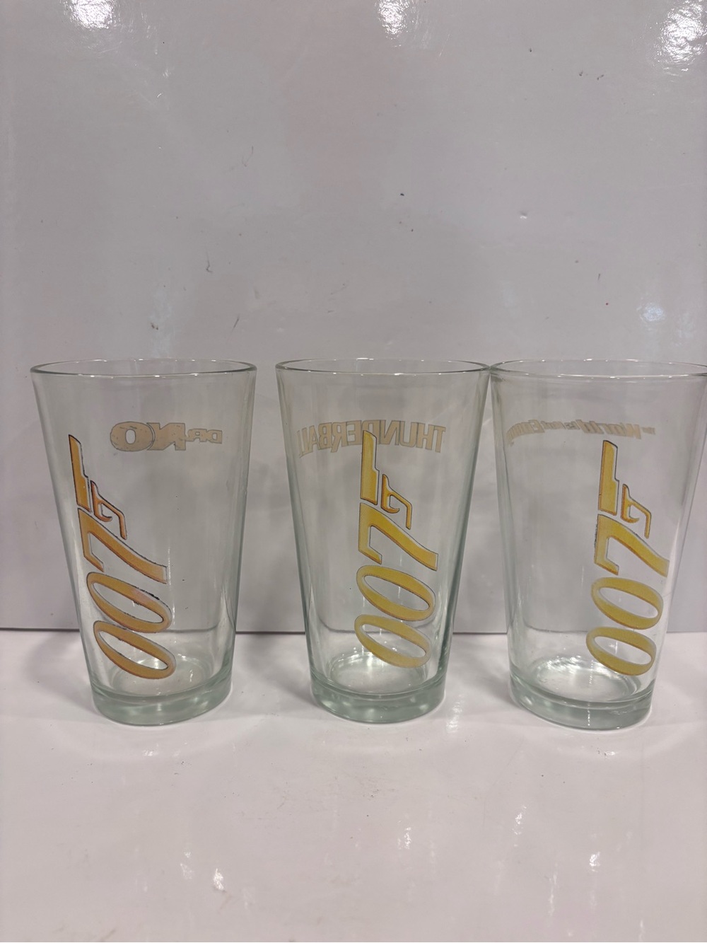 Vintage James Bond 007 pint glass set dr no thunderball world is not enough (3)